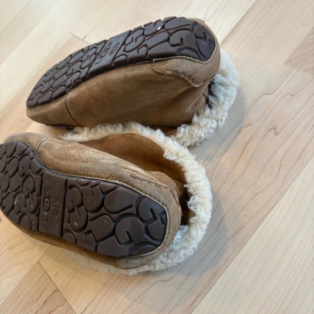 UGG Alina Sheepskin Moccasin Slippers Chestnut Cozy Fur Lined House Shoes US 7 - Picture 10 of 11